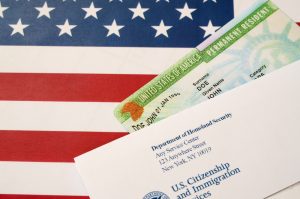 Read more about the article Navigating U.S. Citizenship: A Comprehensive Guide for Globally Mobile Green Card Holders