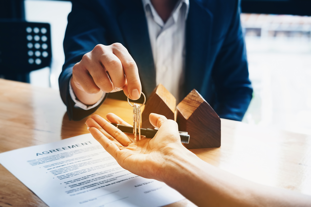 Read more about the article Why You Need a Buyer’s Attorney When Purchasing Real Estate in New York